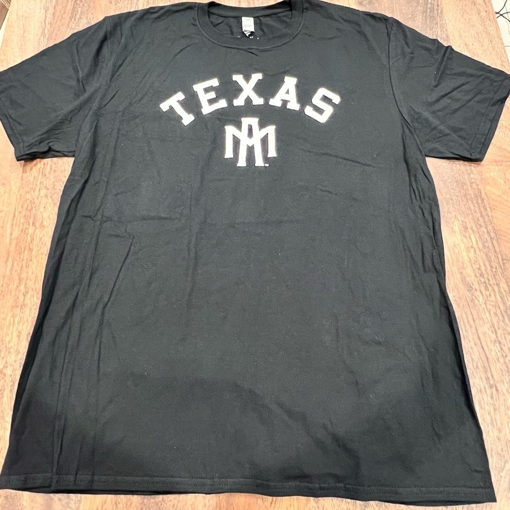 NWOT  Texas A&M University Black T-shirt Size XL Casual